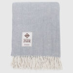 Gris Relieve